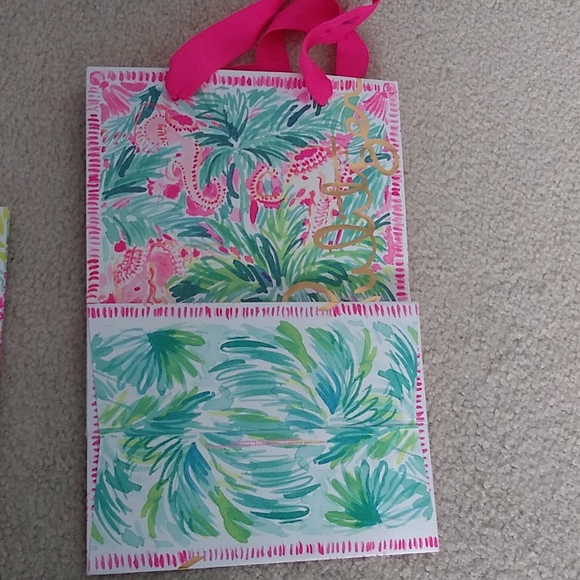 Lilly Pulitzer shopping bags - Picture 3 of 3